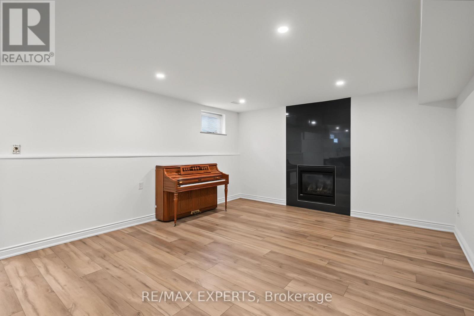 Basement - 99 Dianawood Ridge, Vaughan, Ontario  L4L 6W9 - Photo 7 - N13865318