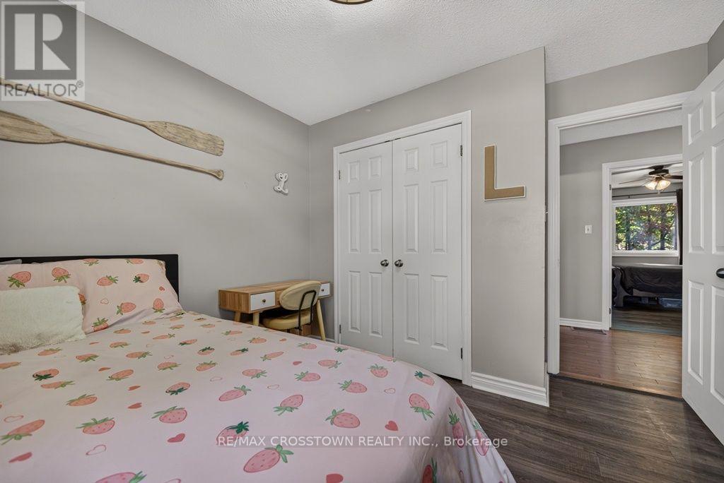 29 Brennan Avenue, Barrie (South Shore), Ontario  L4N 3X2 - Photo 20 - S13865304