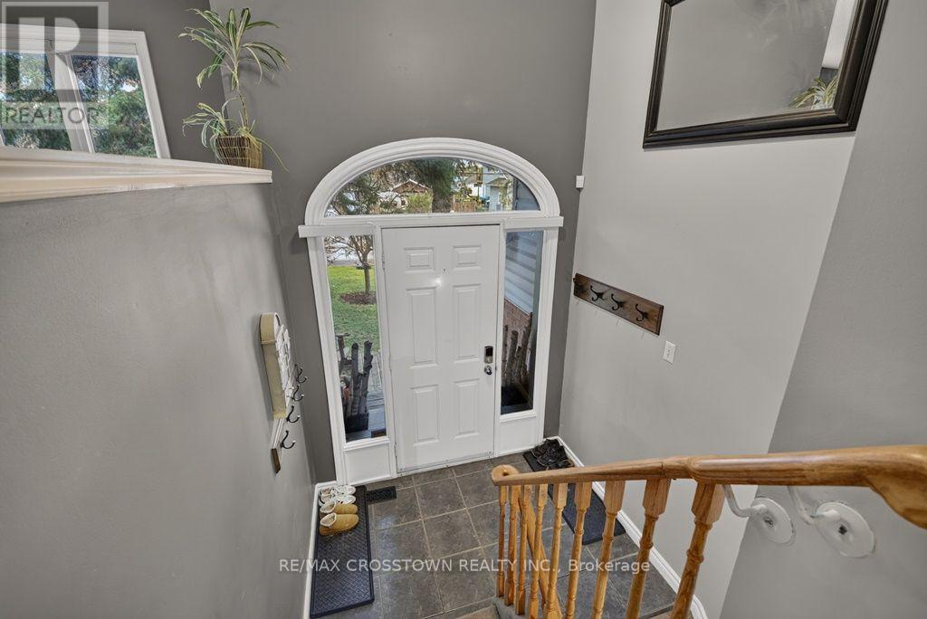 29 Brennan Avenue, Barrie (South Shore), Ontario  L4N 3X2 - Photo 21 - S13865304