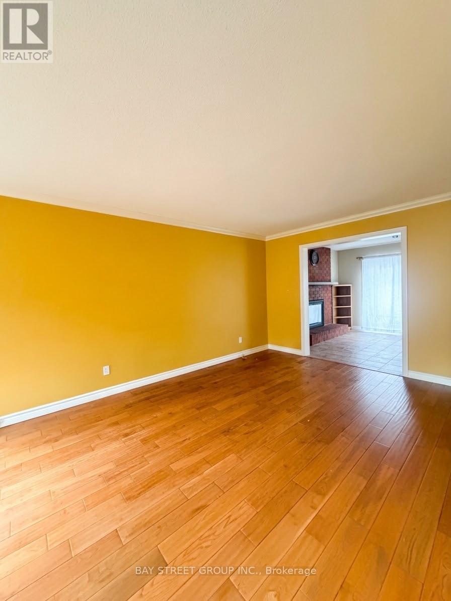 76 Mayfair Drive, Barrie (Ardagh), Ontario  L4N 6Y9 - Photo 10 - S13865384