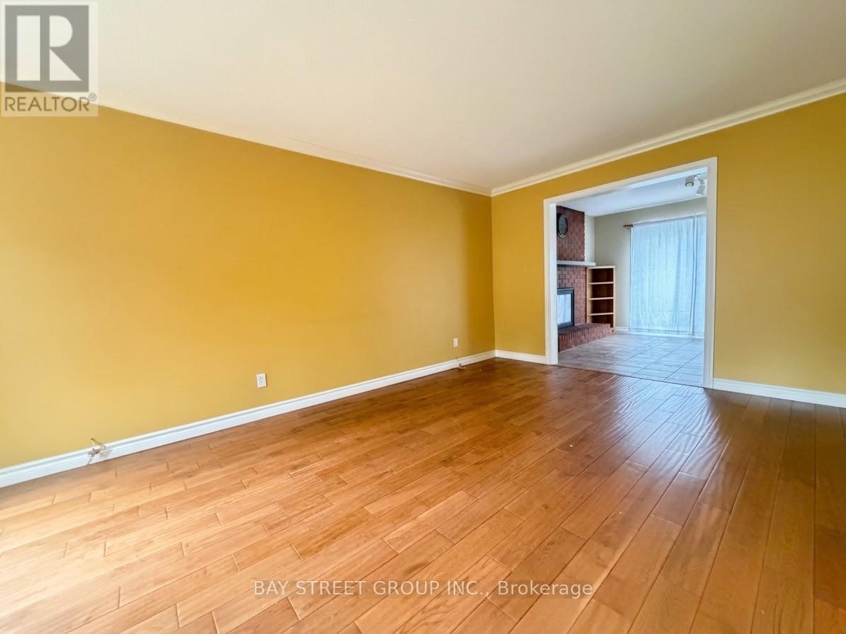 76 Mayfair Drive, Barrie (Ardagh), Ontario  L4N 6Y9 - Photo 8 - S13865384
