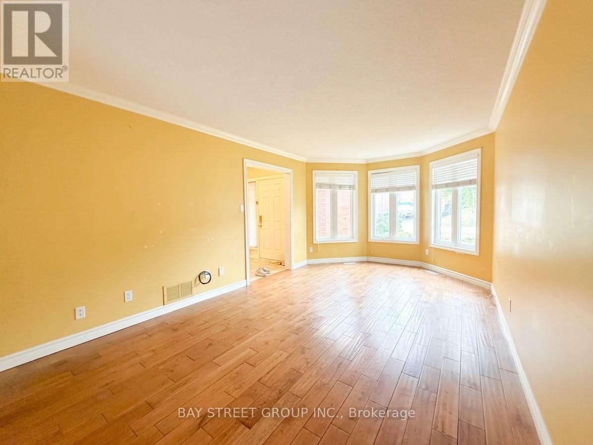 76 Mayfair Drive, Barrie (Ardagh), Ontario  L4N 6Y9 - Photo 9 - S13865384