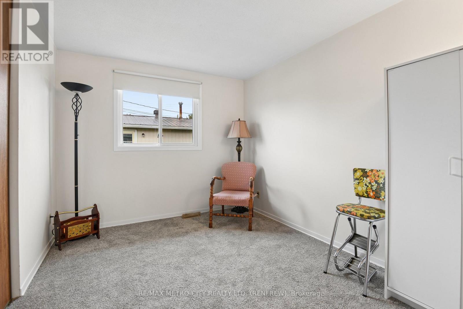 583 King Street, Renfrew, Ontario  K7V 1E8 - Photo 20 - X13865402