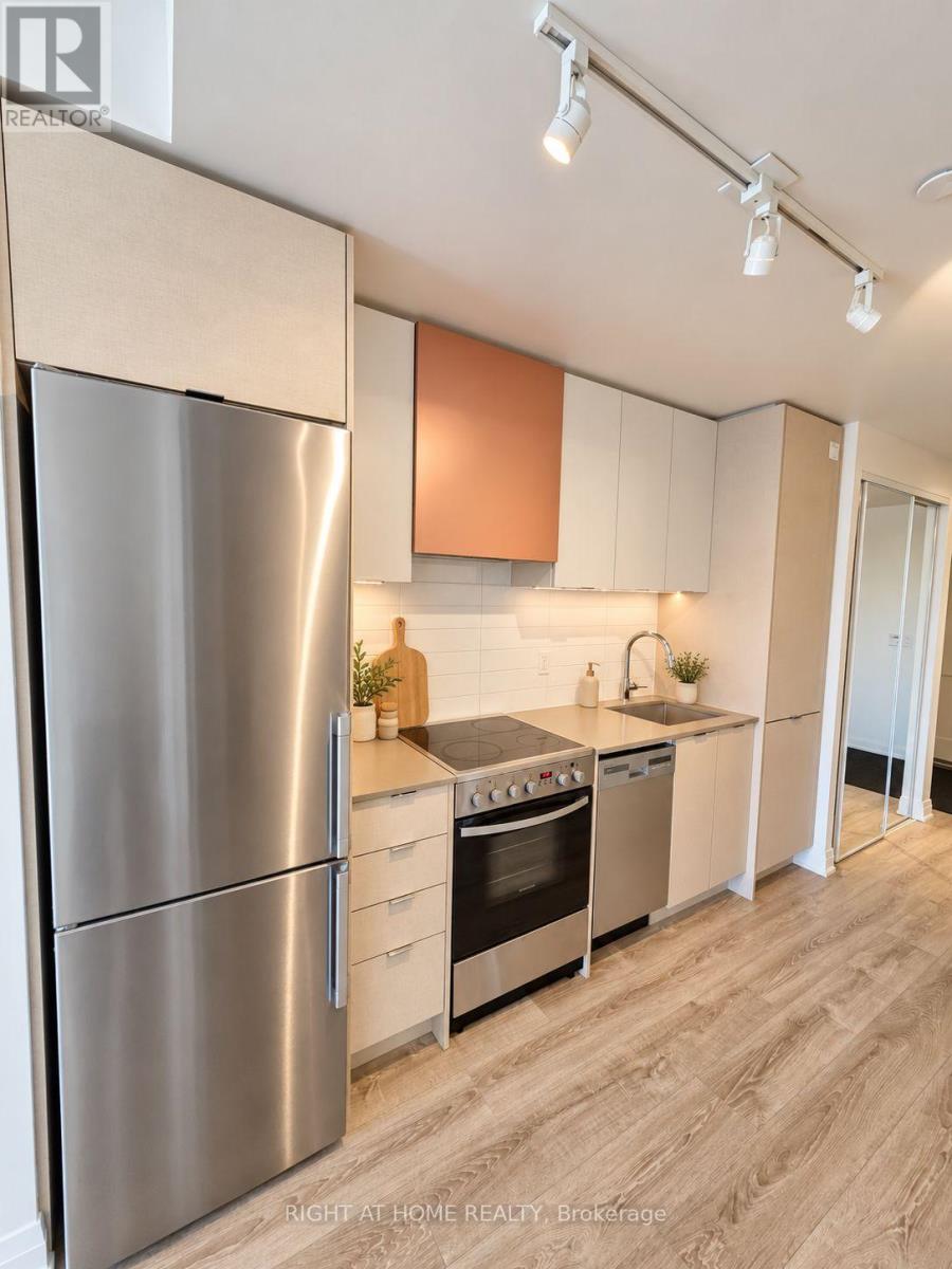 704 - 10 Gibbs Road, Toronto, Ontario  M9B 0E3 - Photo 6 - W13865294