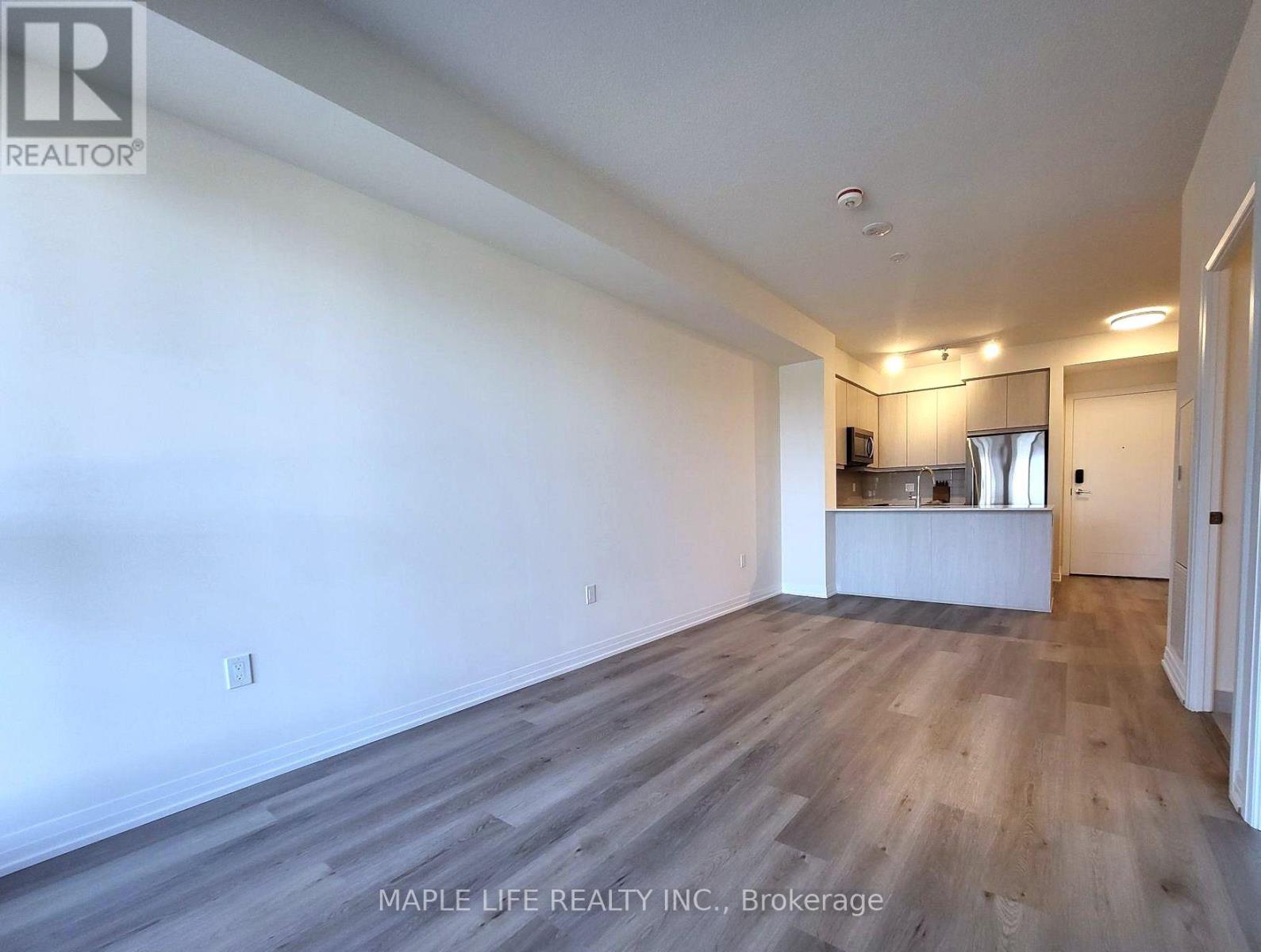 302 - 15 Watergarden Drive, Mississauga, Ontario  L5R 0H4 - Photo 2 - W13865354