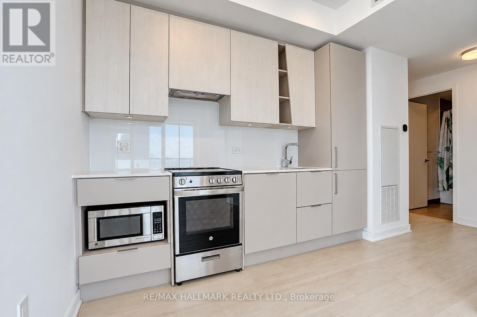5504 - 3900 Confederation Parkway, Mississauga, Ontario  L5B 0M3 - Photo 21 - W13865382
