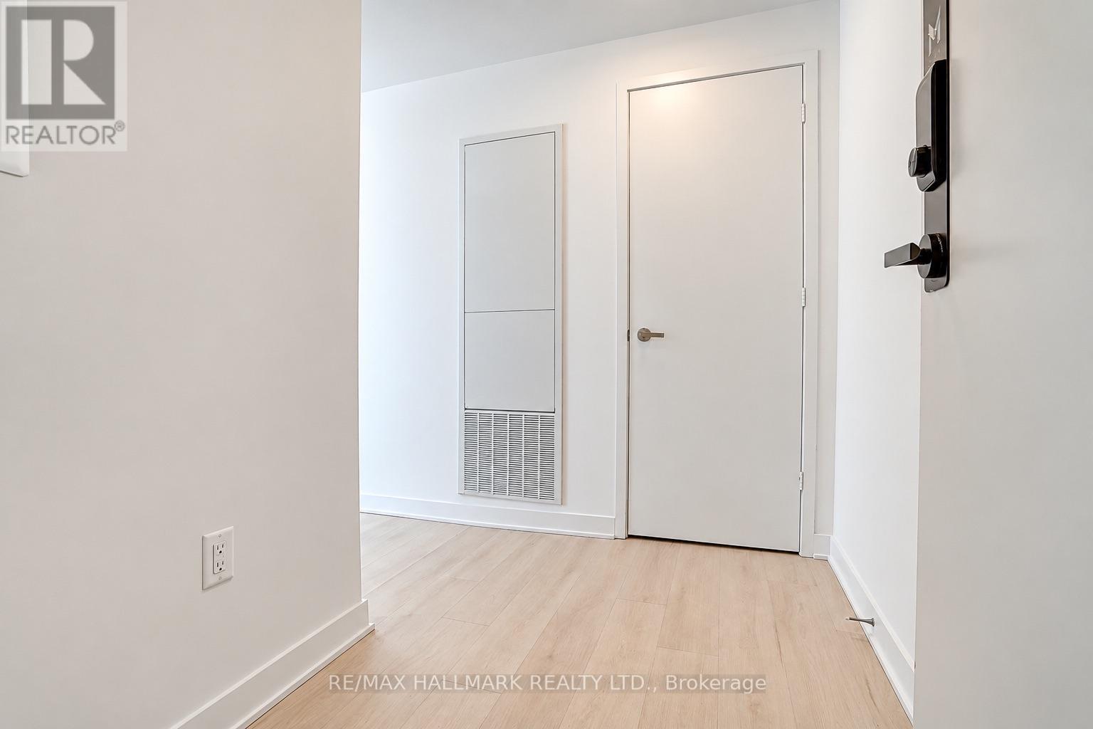5504 - 3900 Confederation Parkway, Mississauga, Ontario  L5B 0M3 - Photo 29 - W13865382