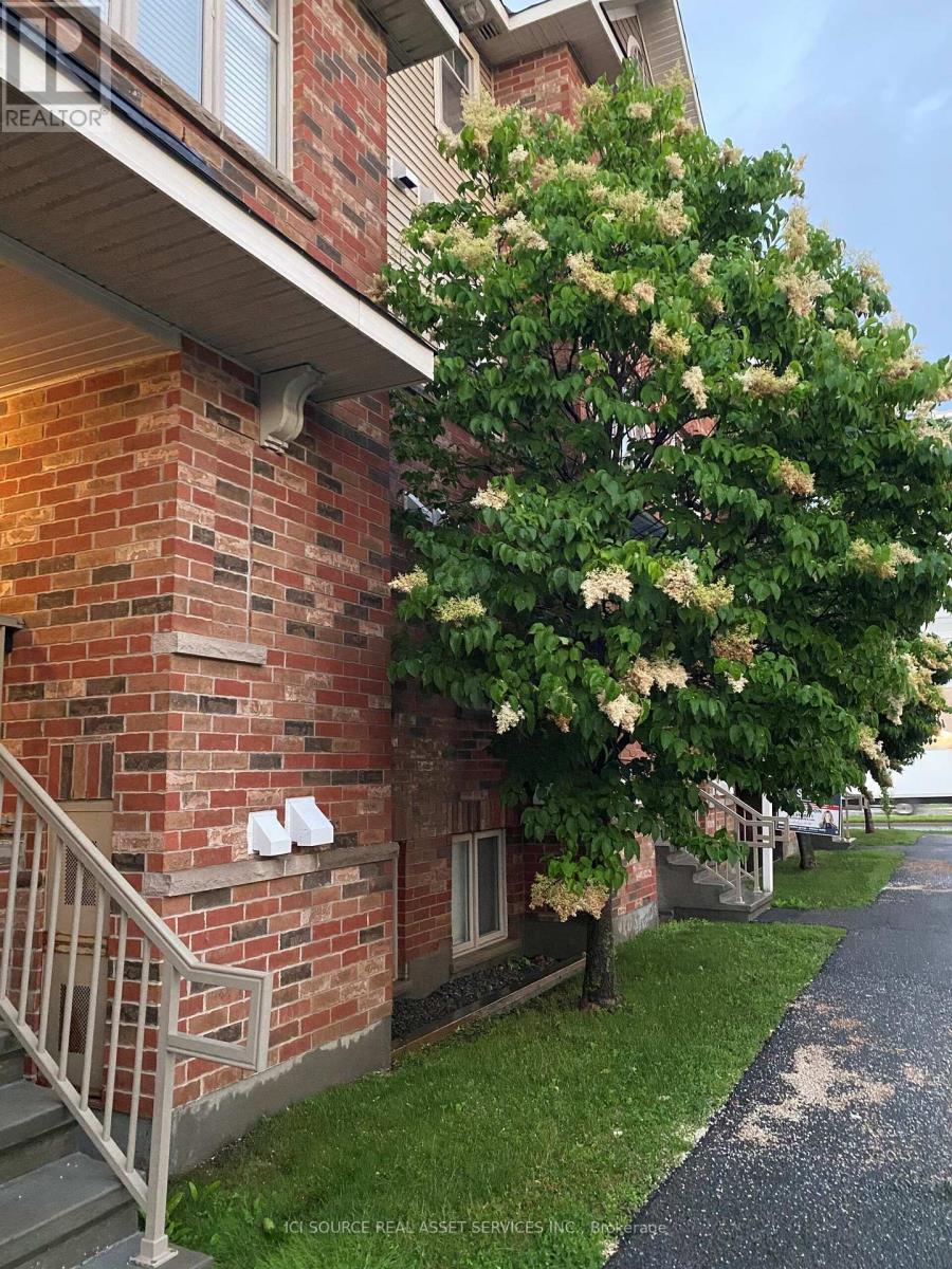 151 Keltie Private, Ottawa, Ontario  K2J 0A1 - Photo 2 - X13865406