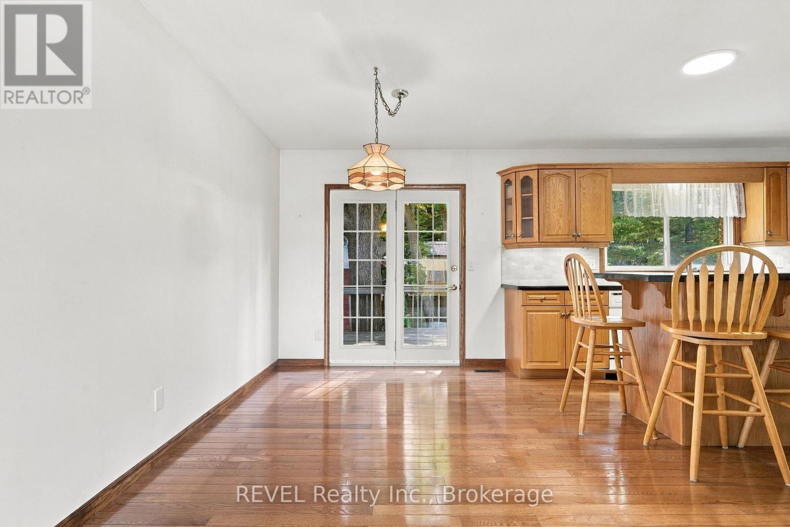17527 Telephone Road, Quinte West, Ontario  K8V 5P4 - Photo 11 - X13865426