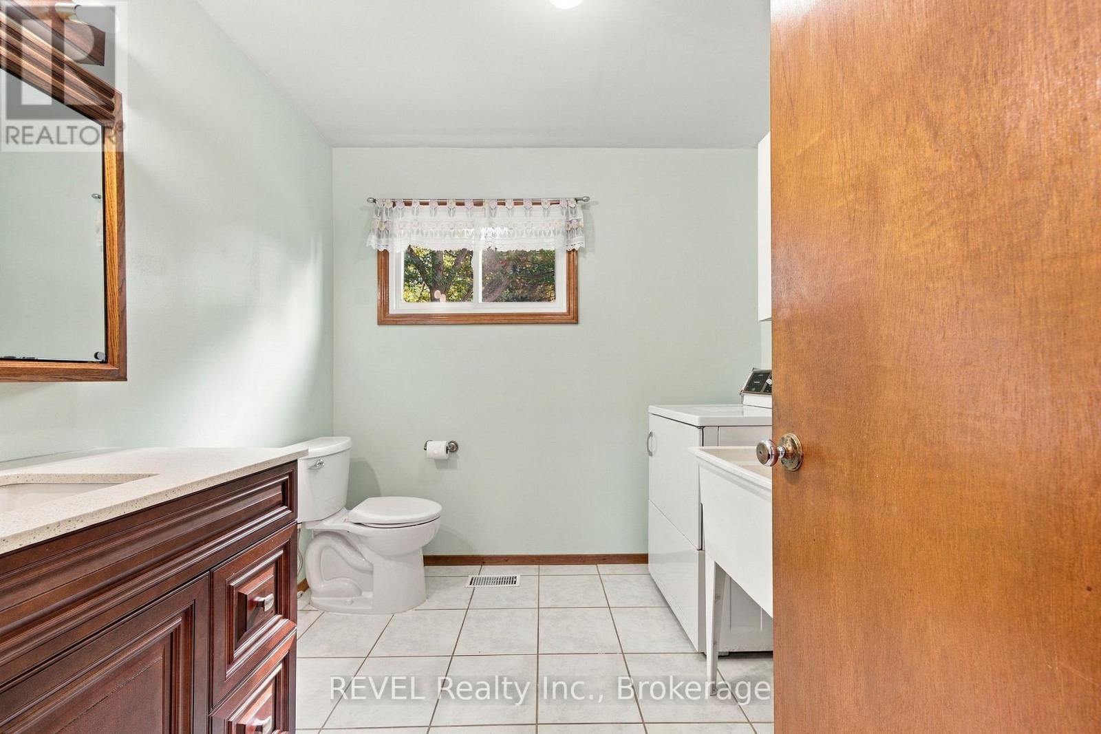 17527 Telephone Road, Quinte West, Ontario  K8V 5P4 - Photo 15 - X13865426