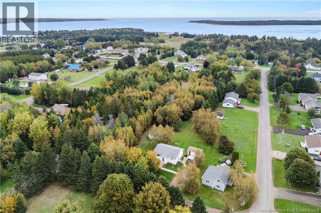 3 Chemin Gueguen Street, Shediac Bridge, New Brunswick  E4R 1K1 - Photo 2 - NB149154