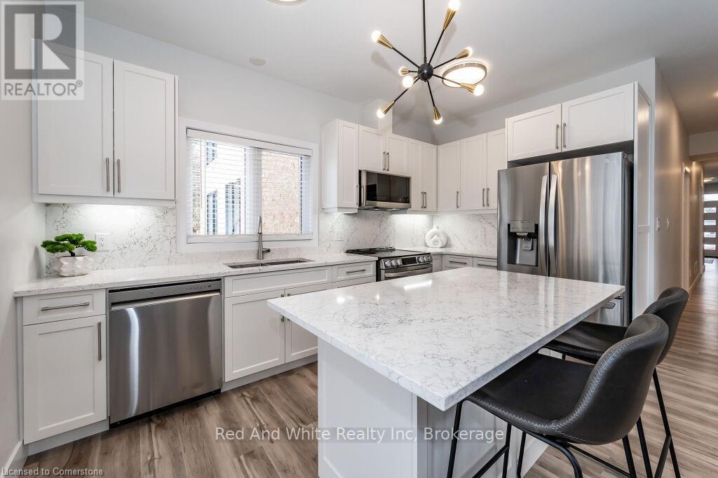 498 Karn Street, Kitchener, Ontario N2M 2C1 - Photo 8 - X13865420
