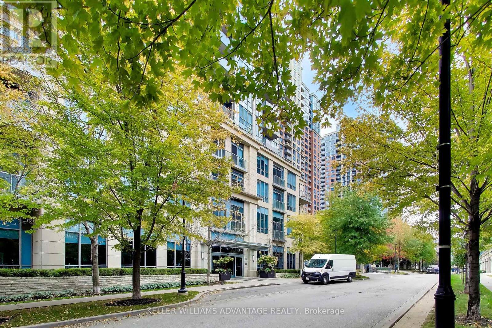301 - 15 Viking Lane, Toronto, Ontario  M9B 0A4 - Photo 2 - W13865442