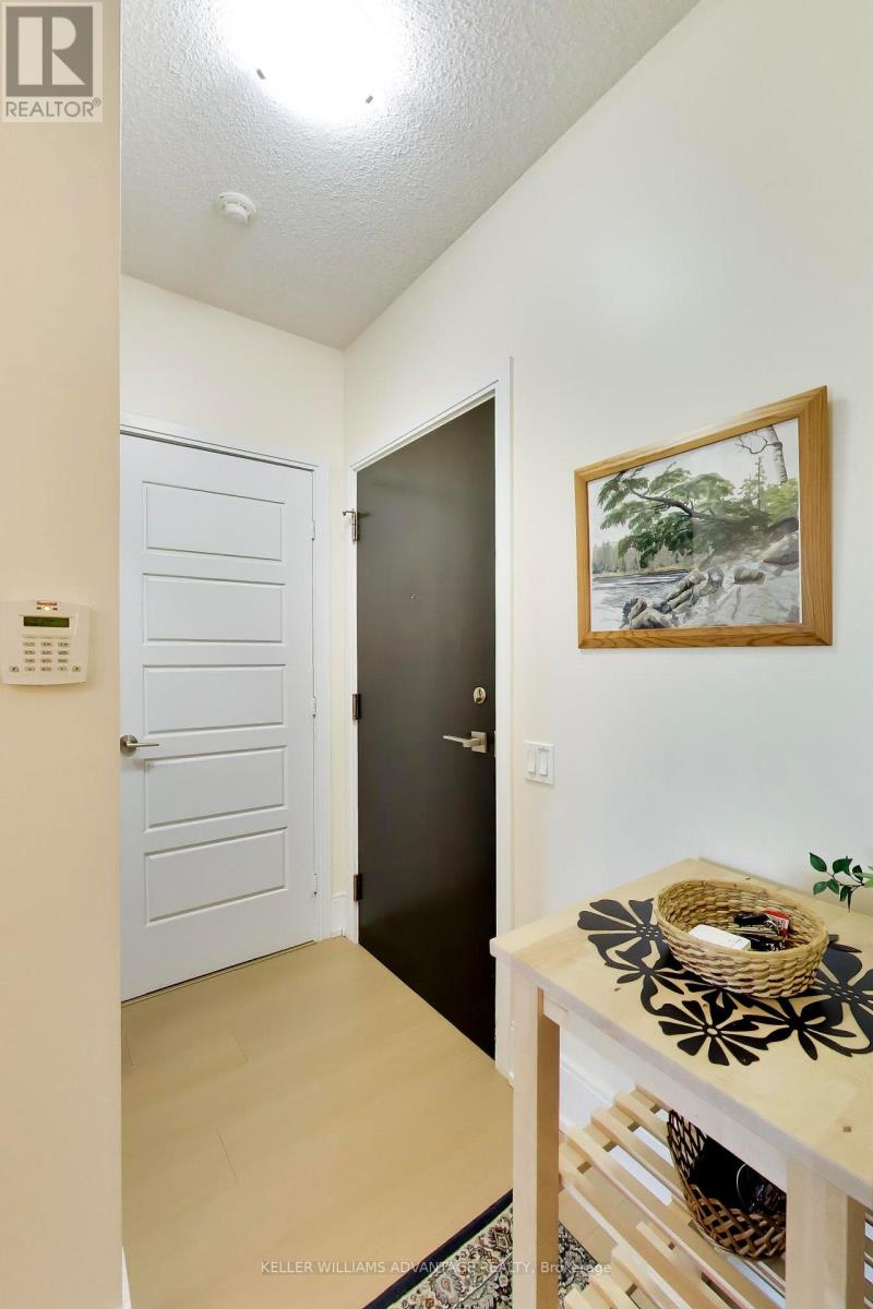 301 - 15 Viking Lane, Toronto, Ontario  M9B 0A4 - Photo 6 - W13865442