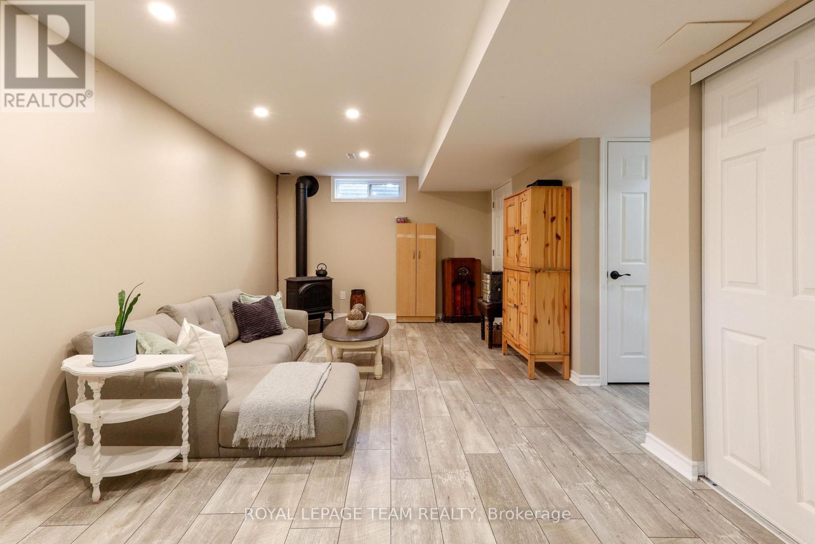 1501 Meadowbrook Road, Ottawa, Ontario  K1B 5J9 - Photo 36 - X13865484