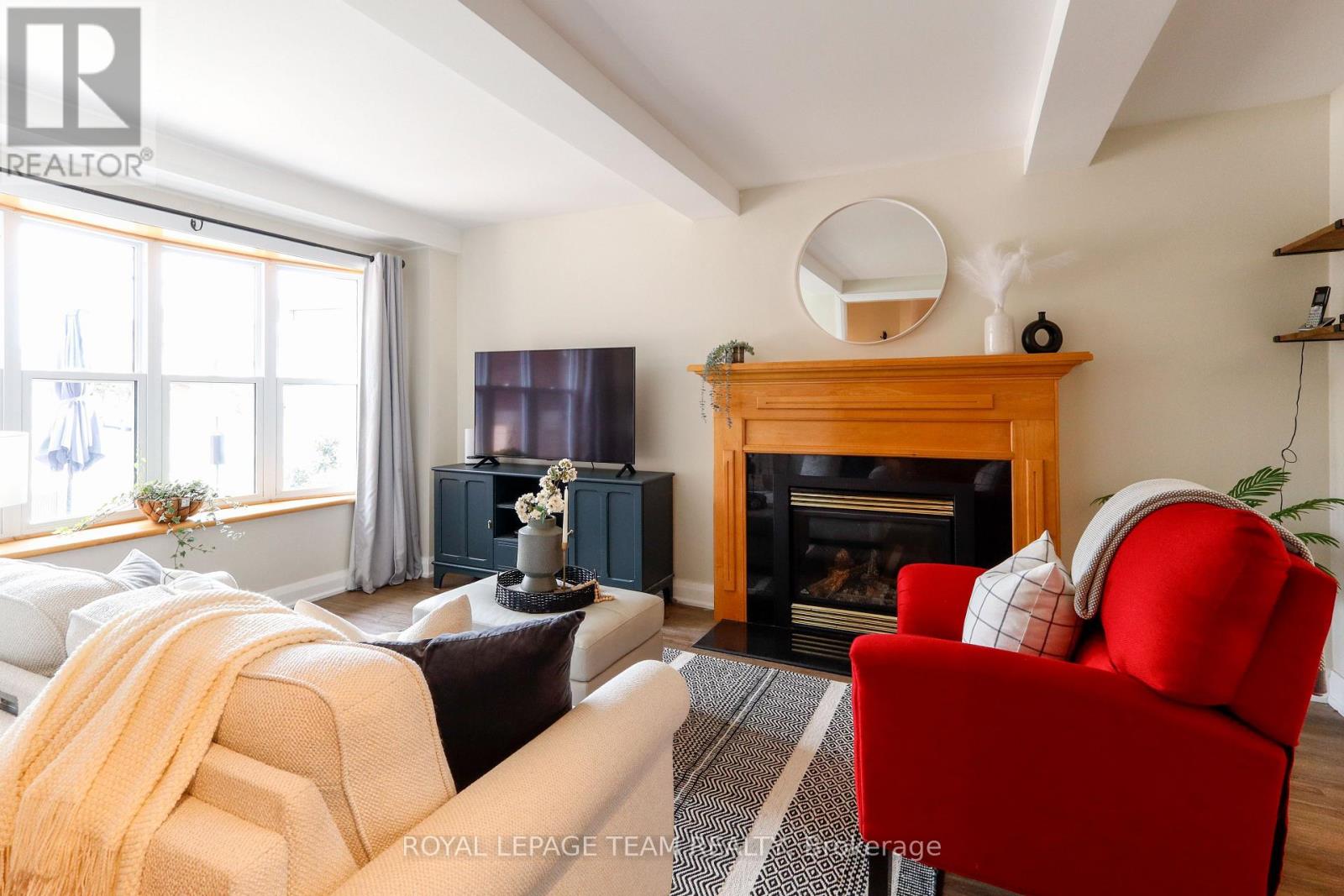 1501 Meadowbrook Road, Ottawa, Ontario  K1B 5J9 - Photo 8 - X13865484