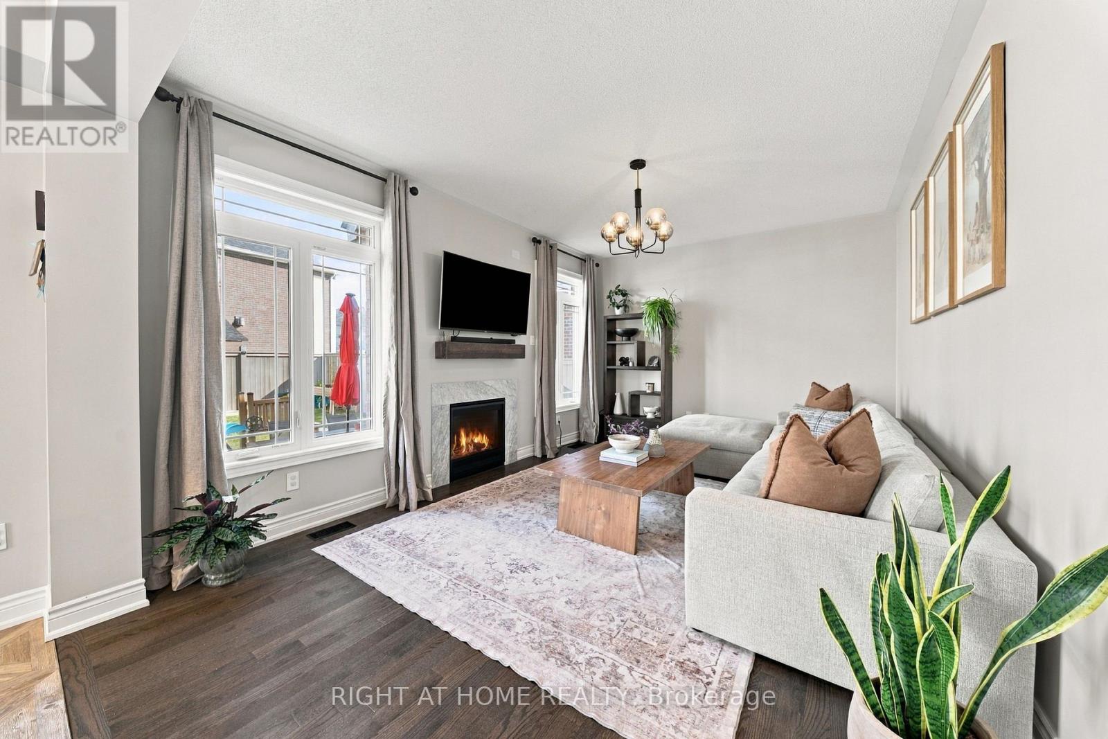 218 Blue Dasher Boulevard, Bradford West Gwillimbury (Bradford), Ontario  L3Z 4J1 - Photo 14 - N13865472
