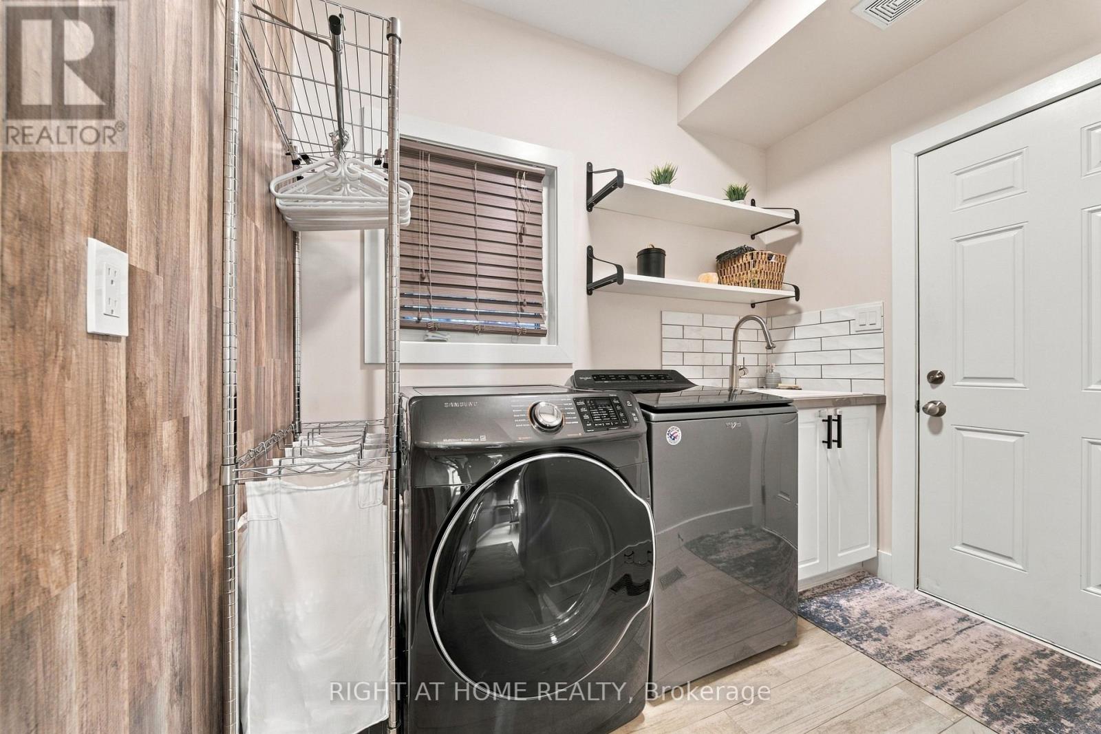218 Blue Dasher Boulevard, Bradford West Gwillimbury (Bradford), Ontario  L3Z 4J1 - Photo 17 - N13865472
