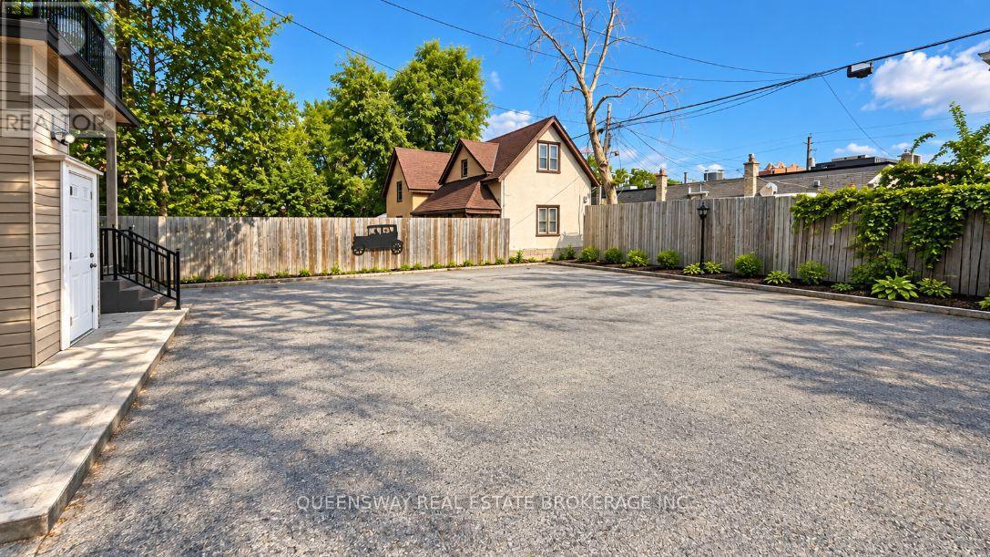 1 - 73 Mary Street, Barrie, Ontario  L4N 1T2 - Photo 2 - S13865494
