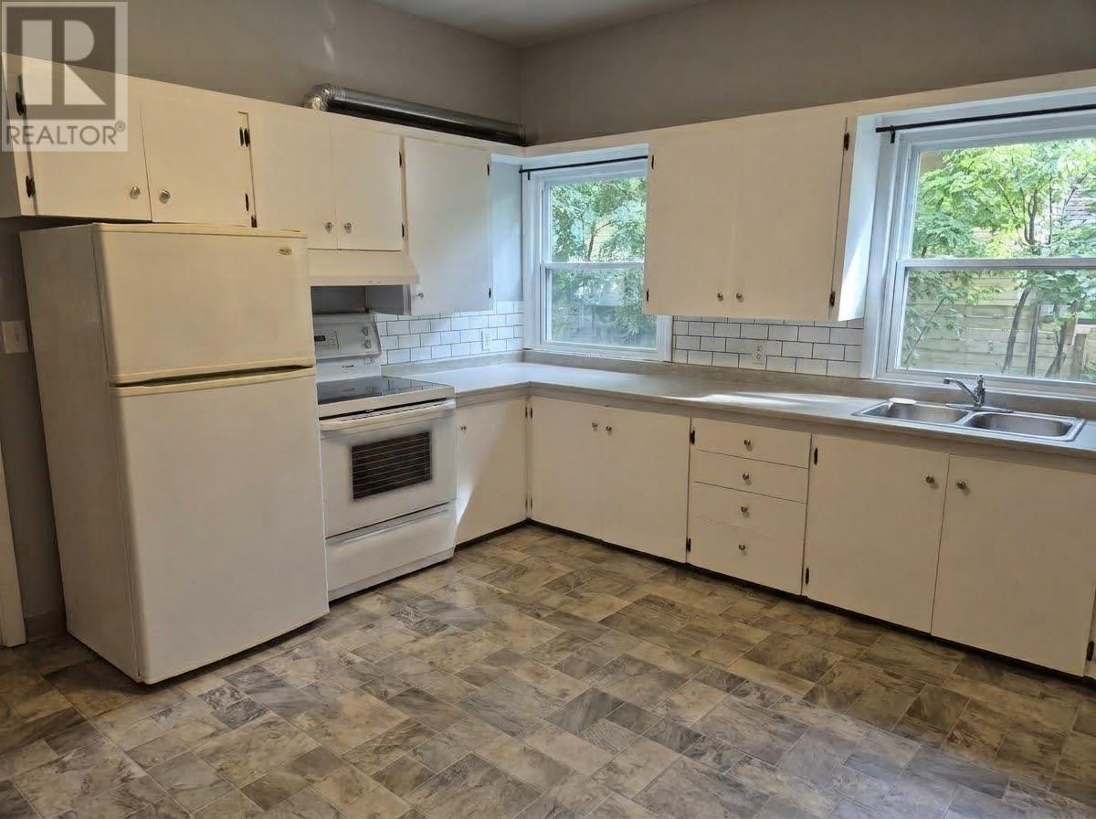 23 Kensington Road, Charlottetown, Prince Edward Island  C1A 5H6 - Photo 12 - 202625207