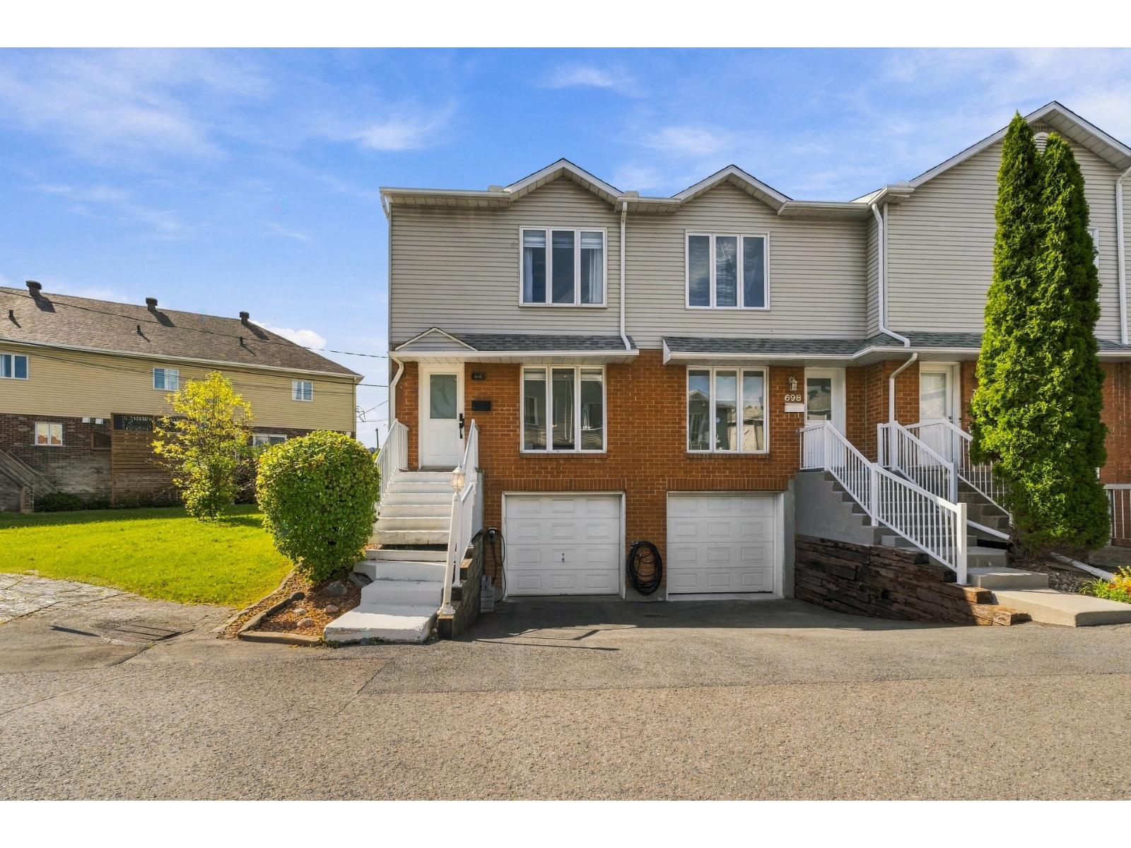 696 Rue Le Moyne Saint-Jean-sur-Richelieu Quebec Canada J3A1X9 3
