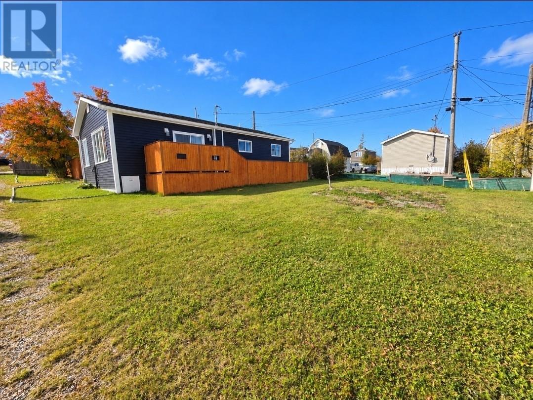 5 Squires Avenue, Wabush — photo 2