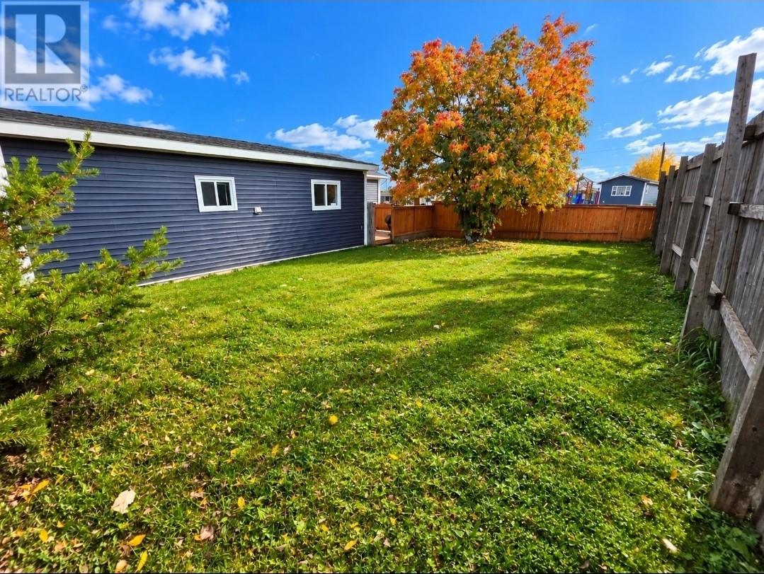 5 Squires Avenue, Wabush — photo 4