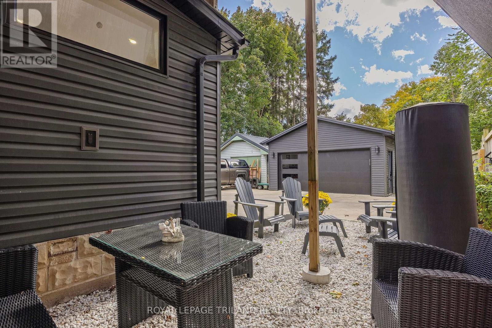 349 Emery Street E, London South, Ontario  N6C 2E4 - Photo 39 - X13865536
