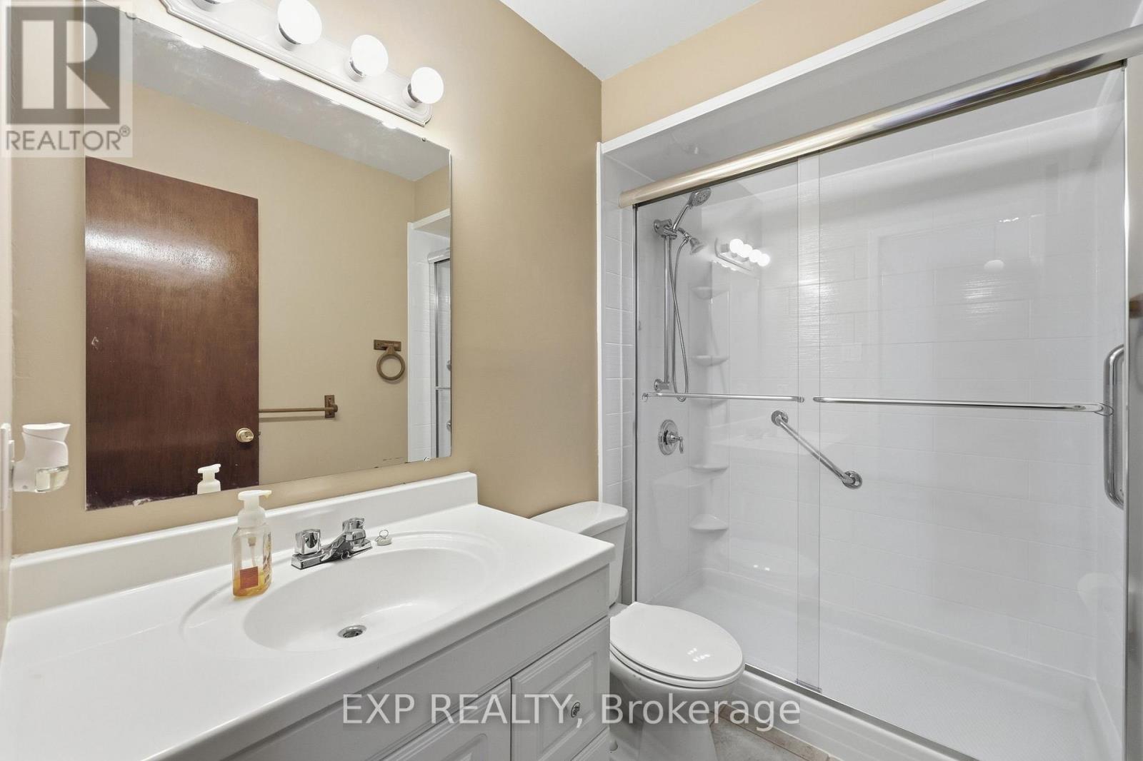 38 - 195 Queen Victoria Drive, Hamilton, Ontario  L8W 1W6 - Photo 24 - X13865574