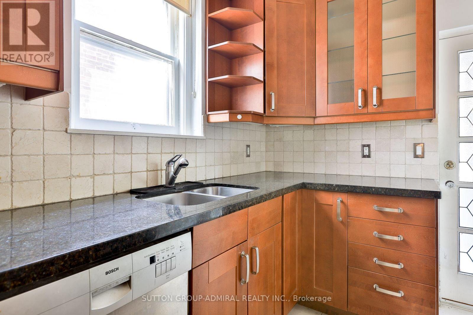 60 Manor Road E, Toronto, Ontario  M4S 1P8 - Photo 14 - C13865552