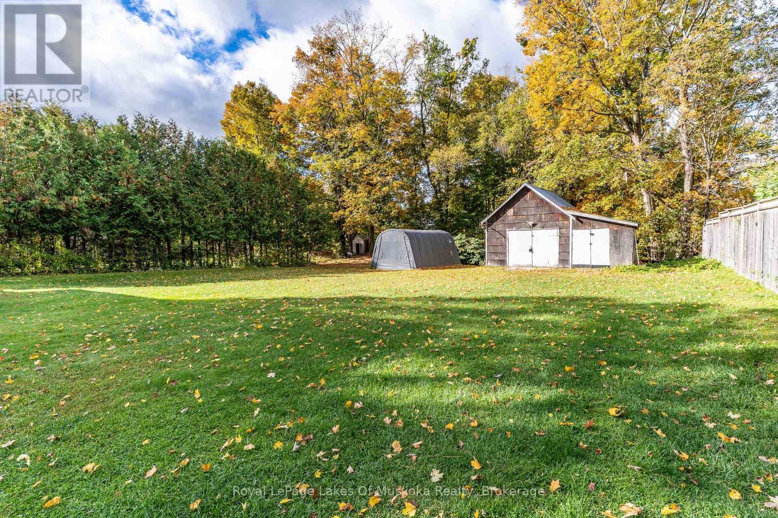 14 Ewing Street, Bracebridge, Ontario P1L 1C7 - Photo 3 - X13865584