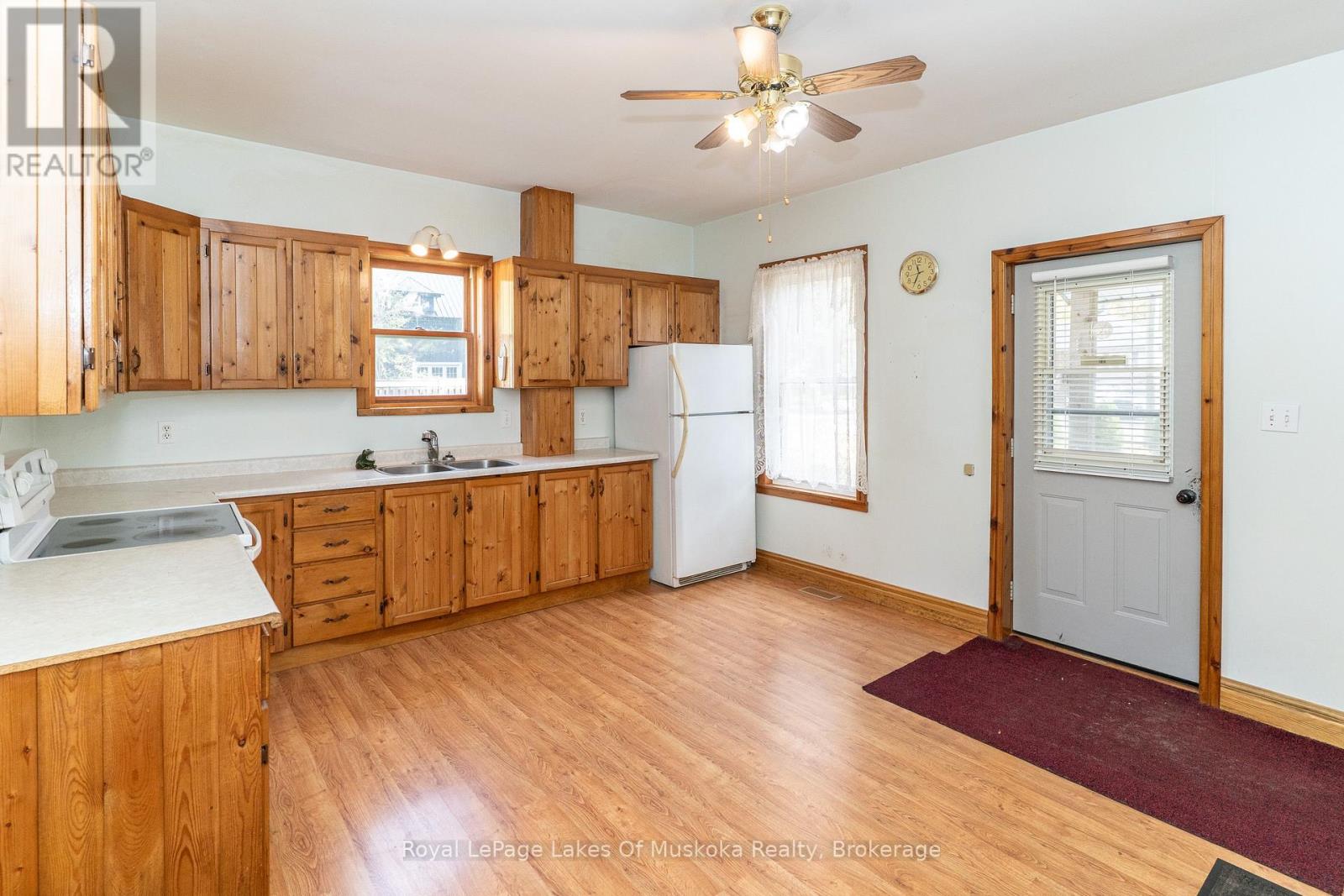 14 Ewing Street, Bracebridge, Ontario P1L 1C7 - Photo 8 - X13865584