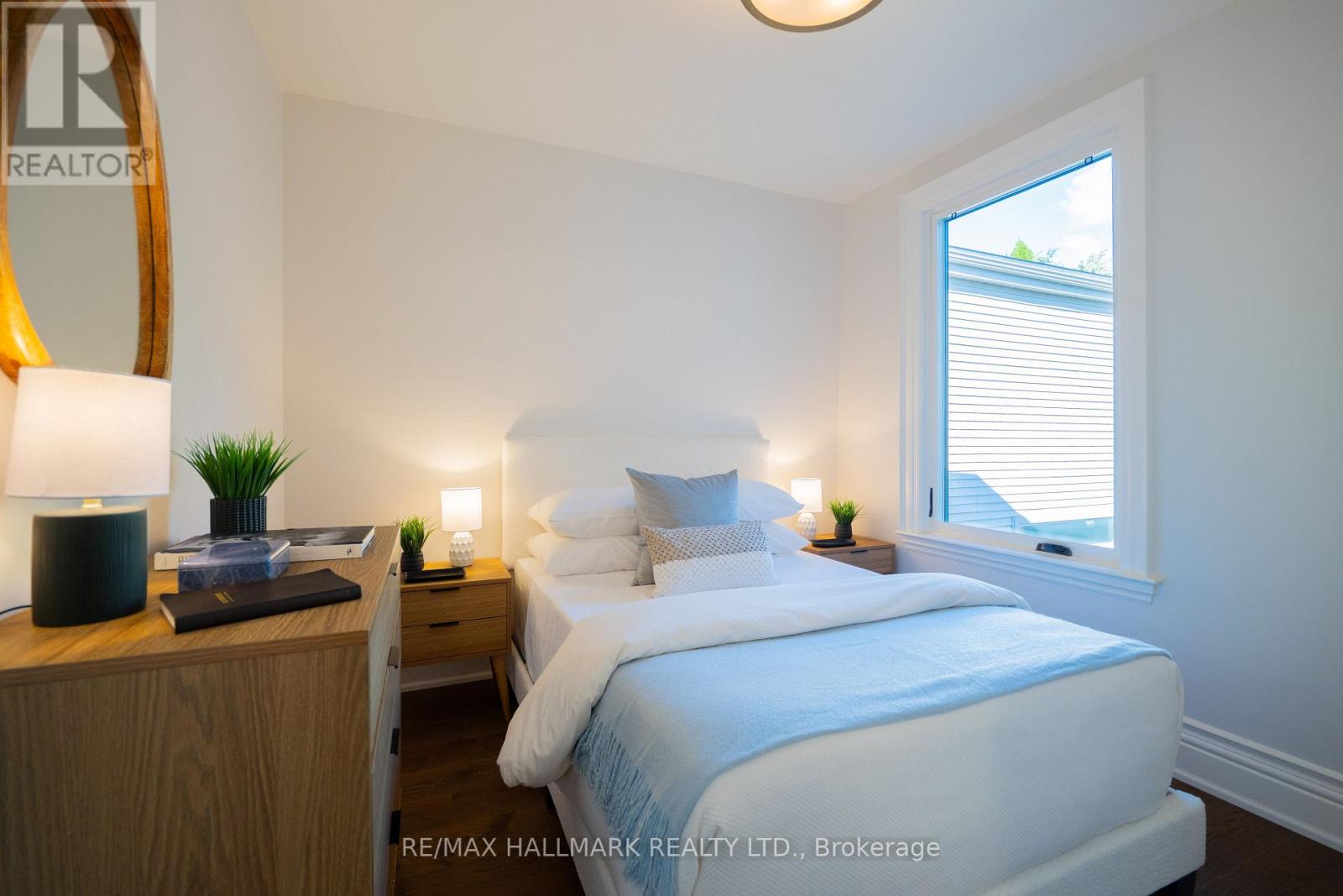 130 Simpson Avenue, Toronto, Ontario  M4K 1A3 - Photo 28 - E13865524