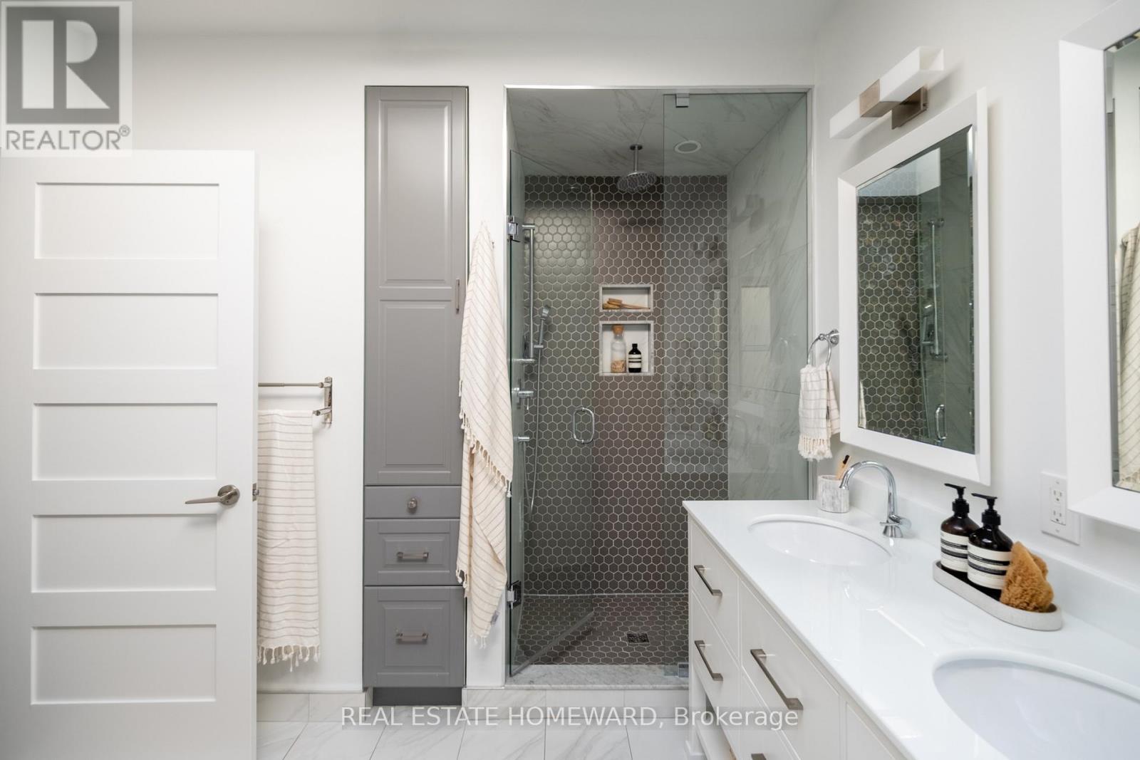 76 Withrow Avenue, Toronto, Ontario  M4K 1C9 - Photo 24 - E13865554