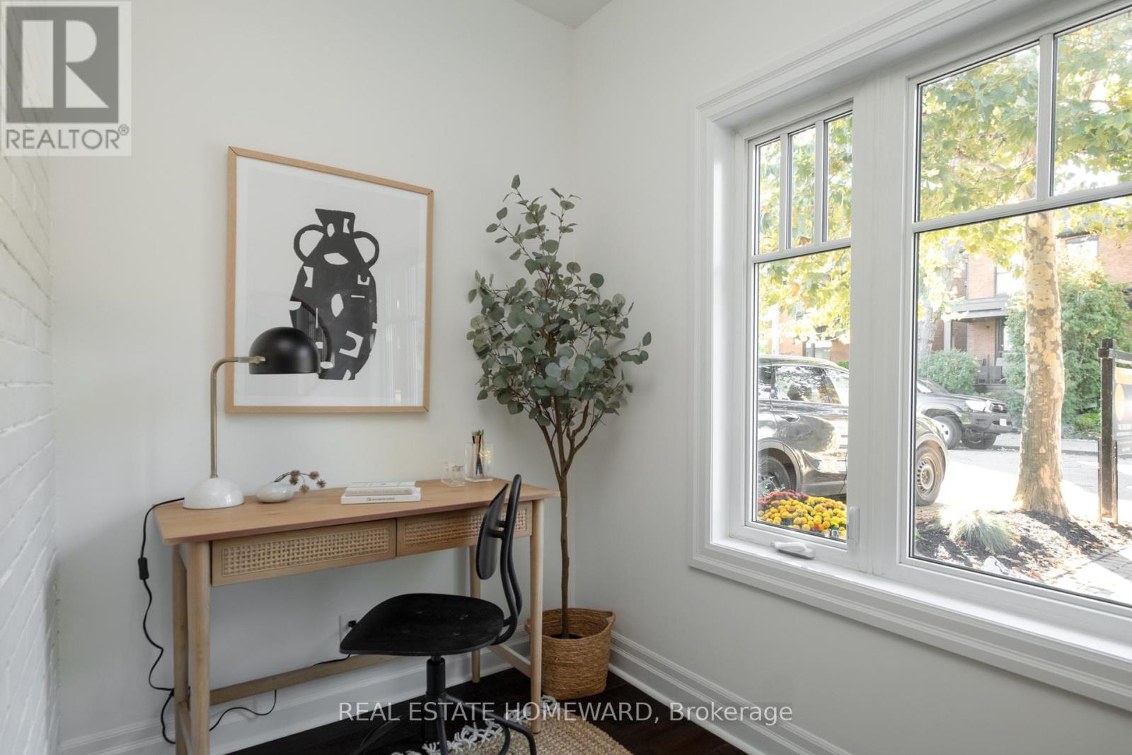 76 Withrow Avenue, Toronto, Ontario  M4K 1C9 - Photo 7 - E13865554
