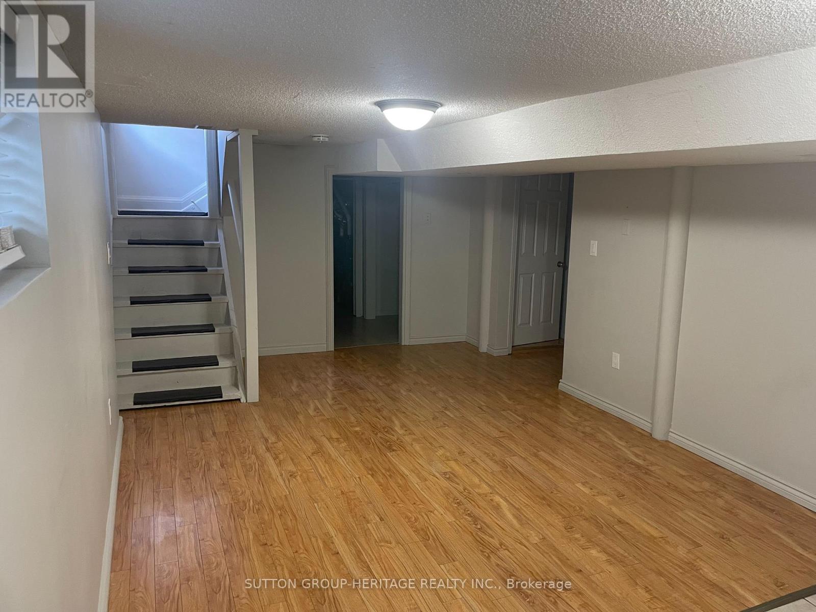 236 Mcnaughton Avenue, Oshawa, Ontario  L1H 3B6 - Photo 12 - E13865612