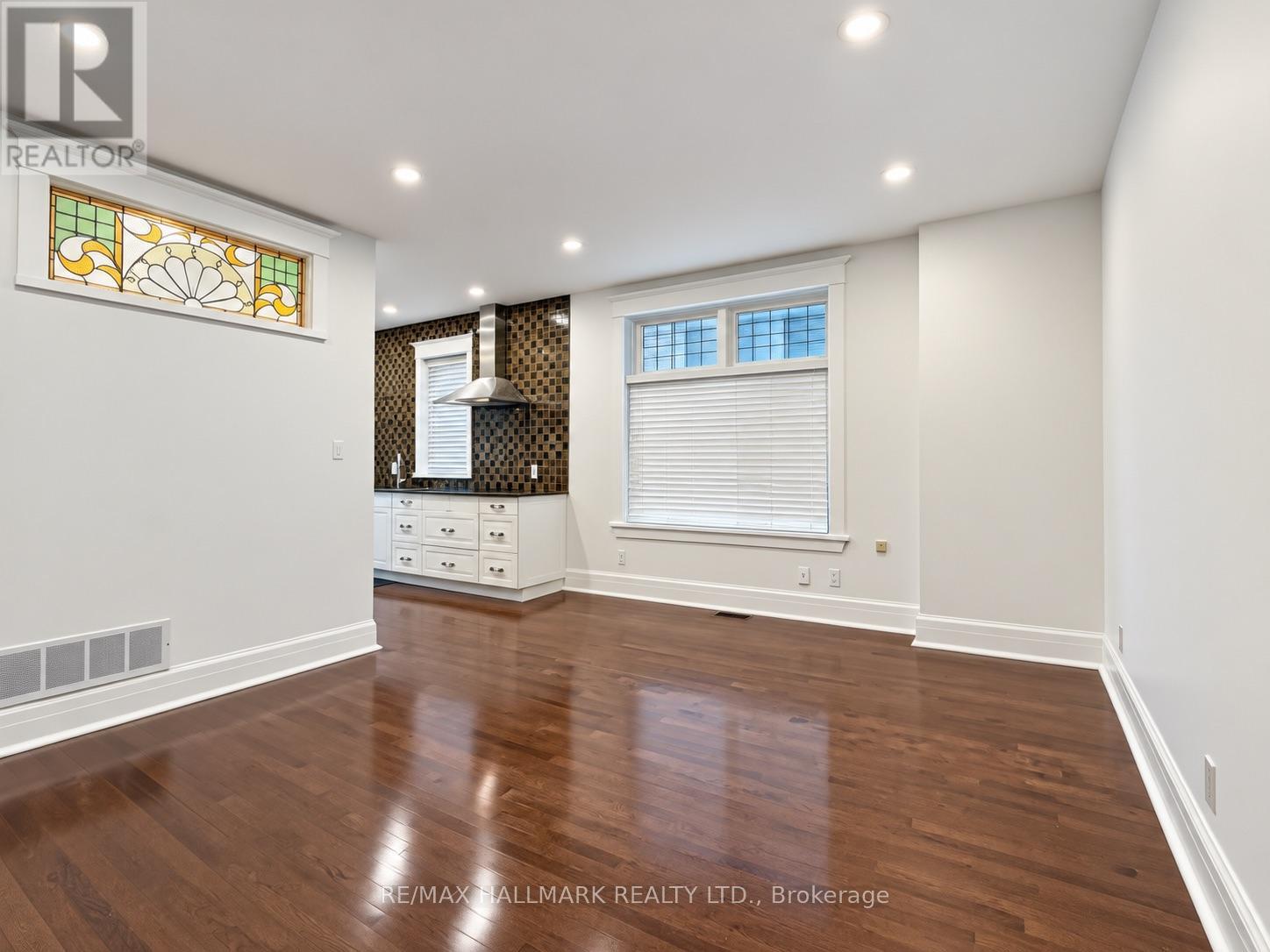28 ASHDALE AVENUE