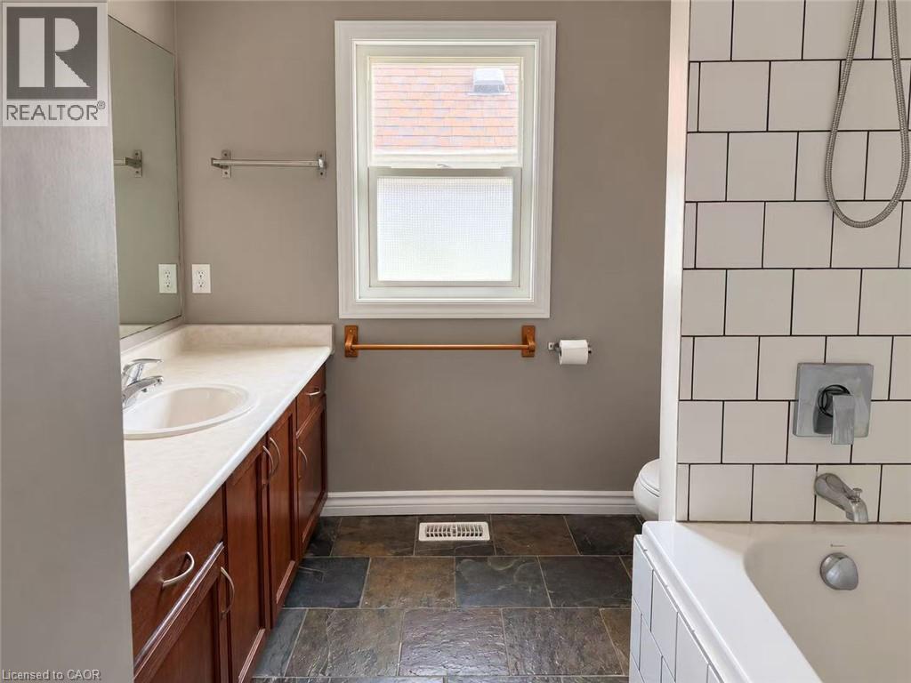 470 Trembling Aspen Avenue, Waterloo, Ontario  N2T 2T4 - Photo 10 - 40869012