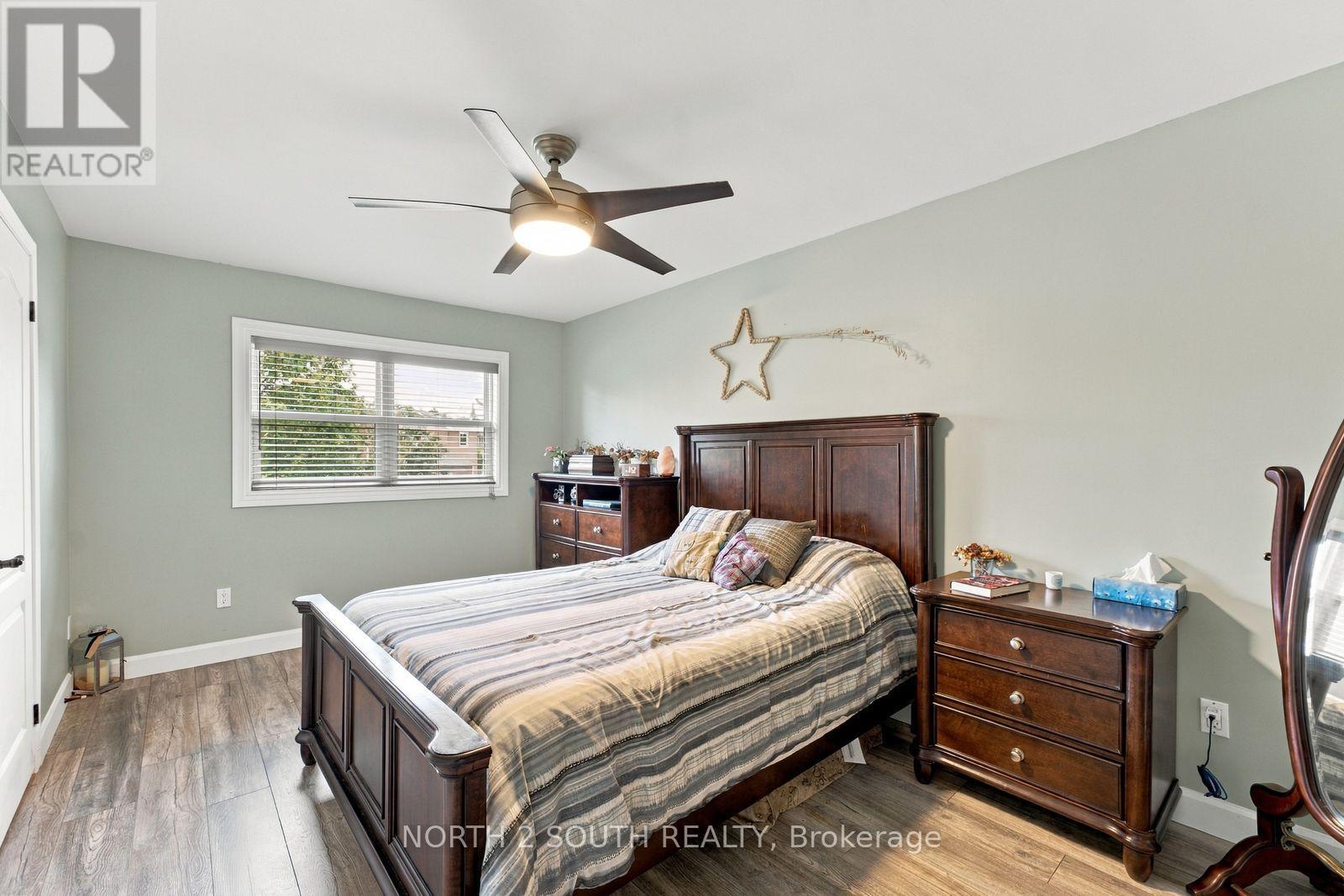 213 Melbourne Drive, Bradford West Gwillimbury (Bradford), Ontario  L3Z 2Y8 - Photo 28 - N13865594