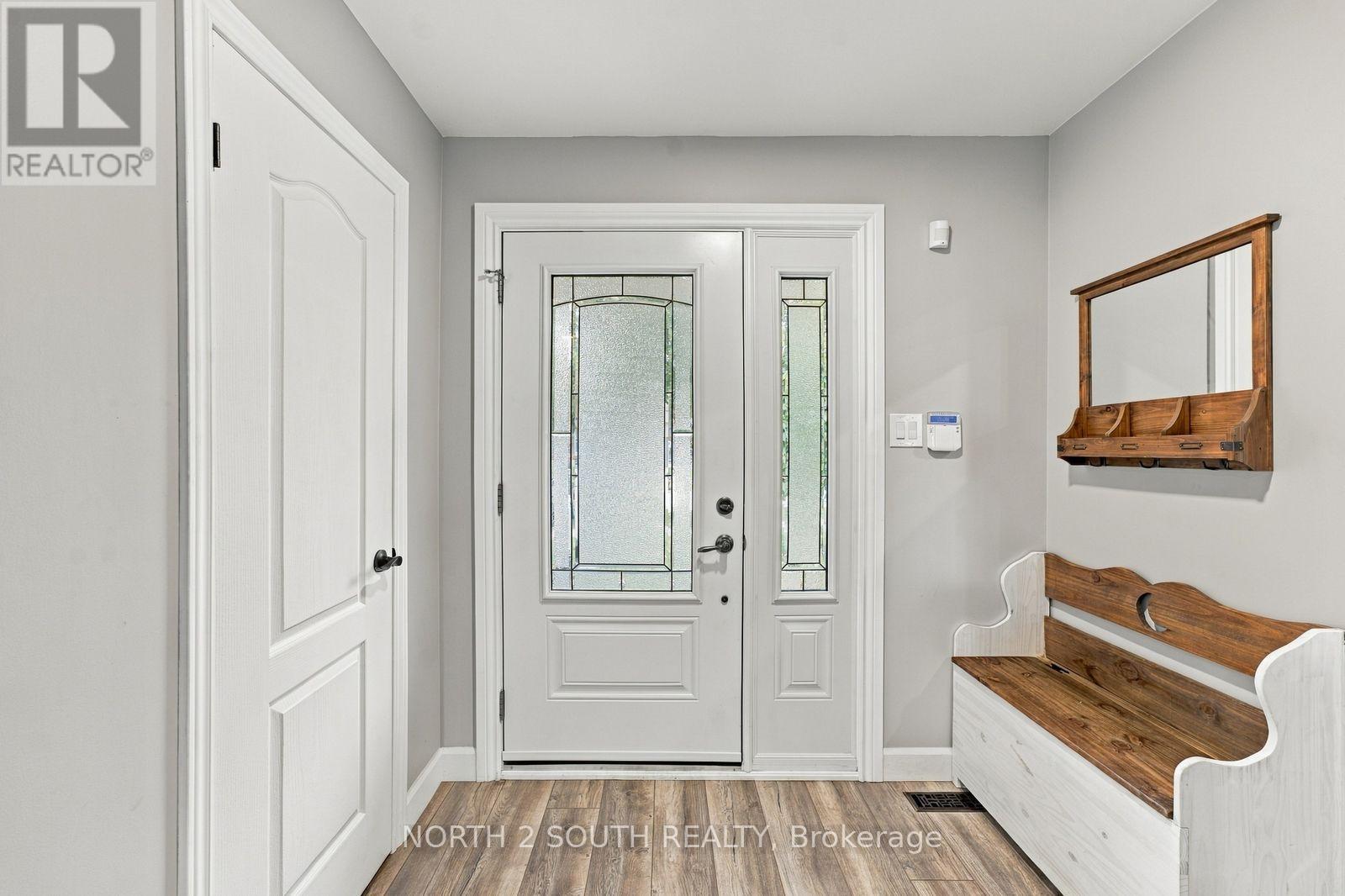 213 Melbourne Drive, Bradford West Gwillimbury (Bradford), Ontario  L3Z 2Y8 - Photo 6 - N13865594