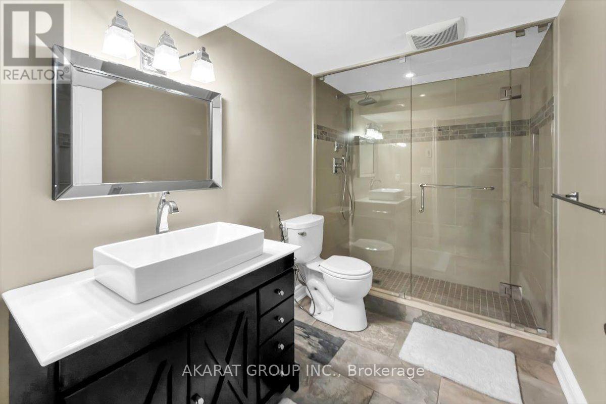 6907 Gracefield Drive, Mississauga, Ontario  L5N 6T7 - Photo 36 - W13865632