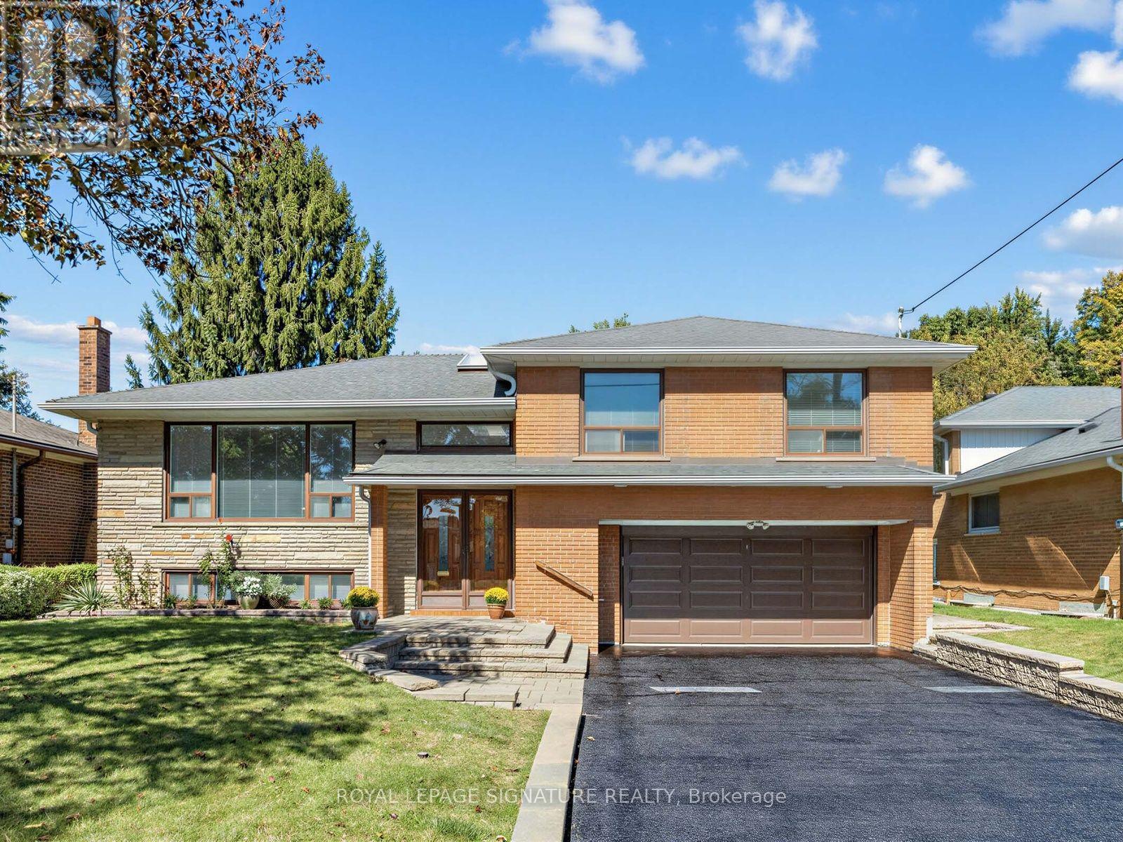 39 BUXTON ROAD, Toronto, Ontario