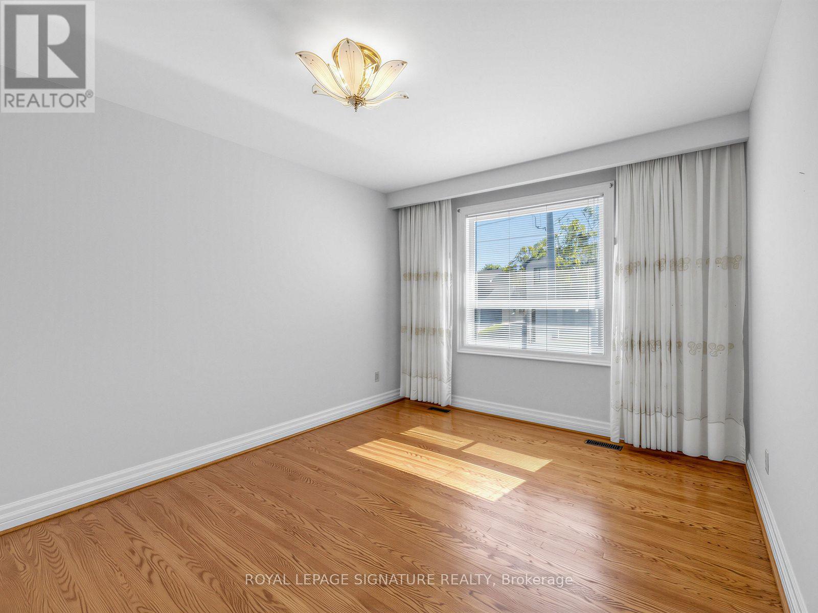 39 Buxton Road, Toronto, Ontario  M3M 1Y6 - Photo 20 - W13865660