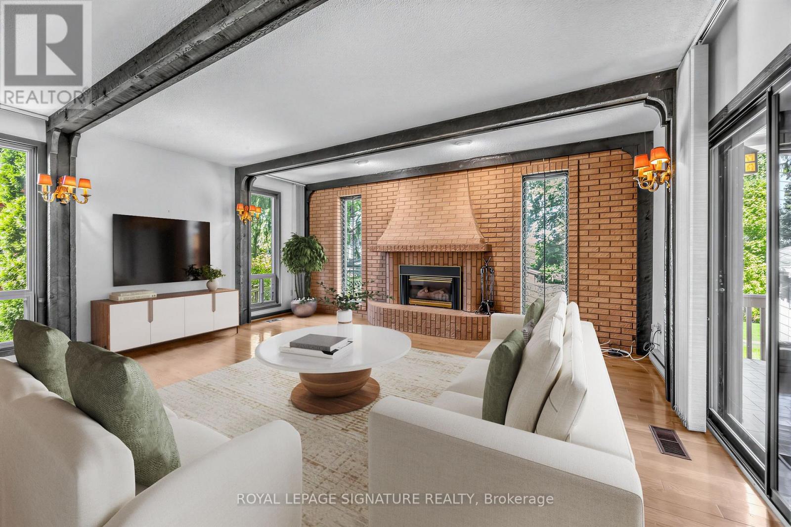 39 Buxton Road, Toronto, Ontario  M3M 1Y6 - Photo 4 - W13865660