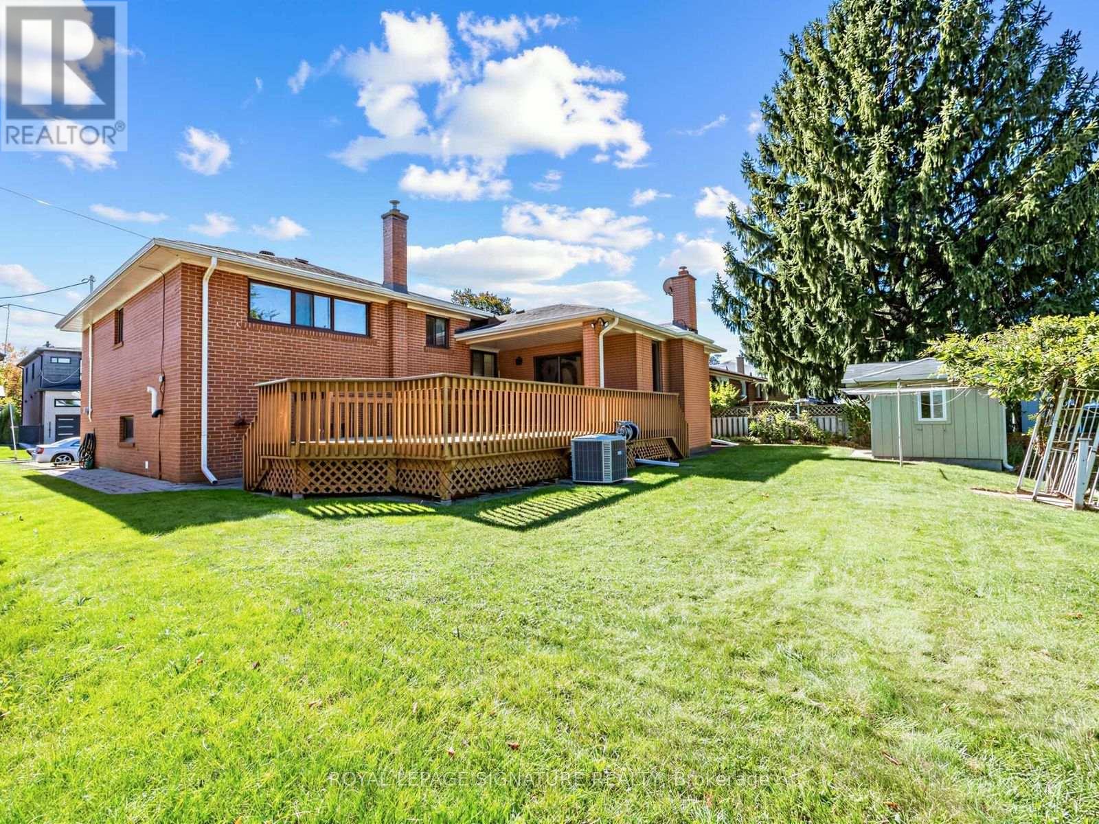 39 Buxton Road, Toronto, Ontario  M3M 1Y6 - Photo 40 - W13865660