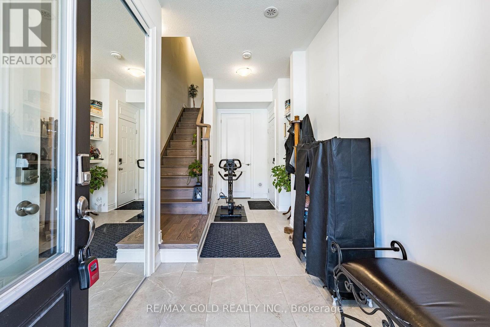 13 Keppel Circle, Brampton, Ontario  L7A 0B6 - Photo 6 - W13865662