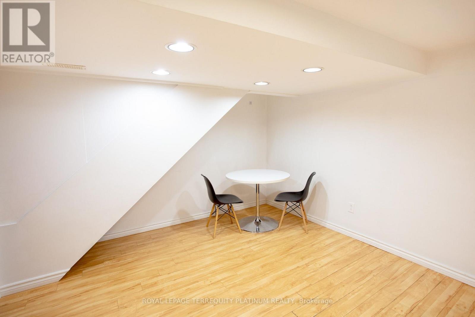 Bsmt - 296 Lumsden Avenue, Toronto, Ontario  M4C 2L1 - Photo 4 - E13774644