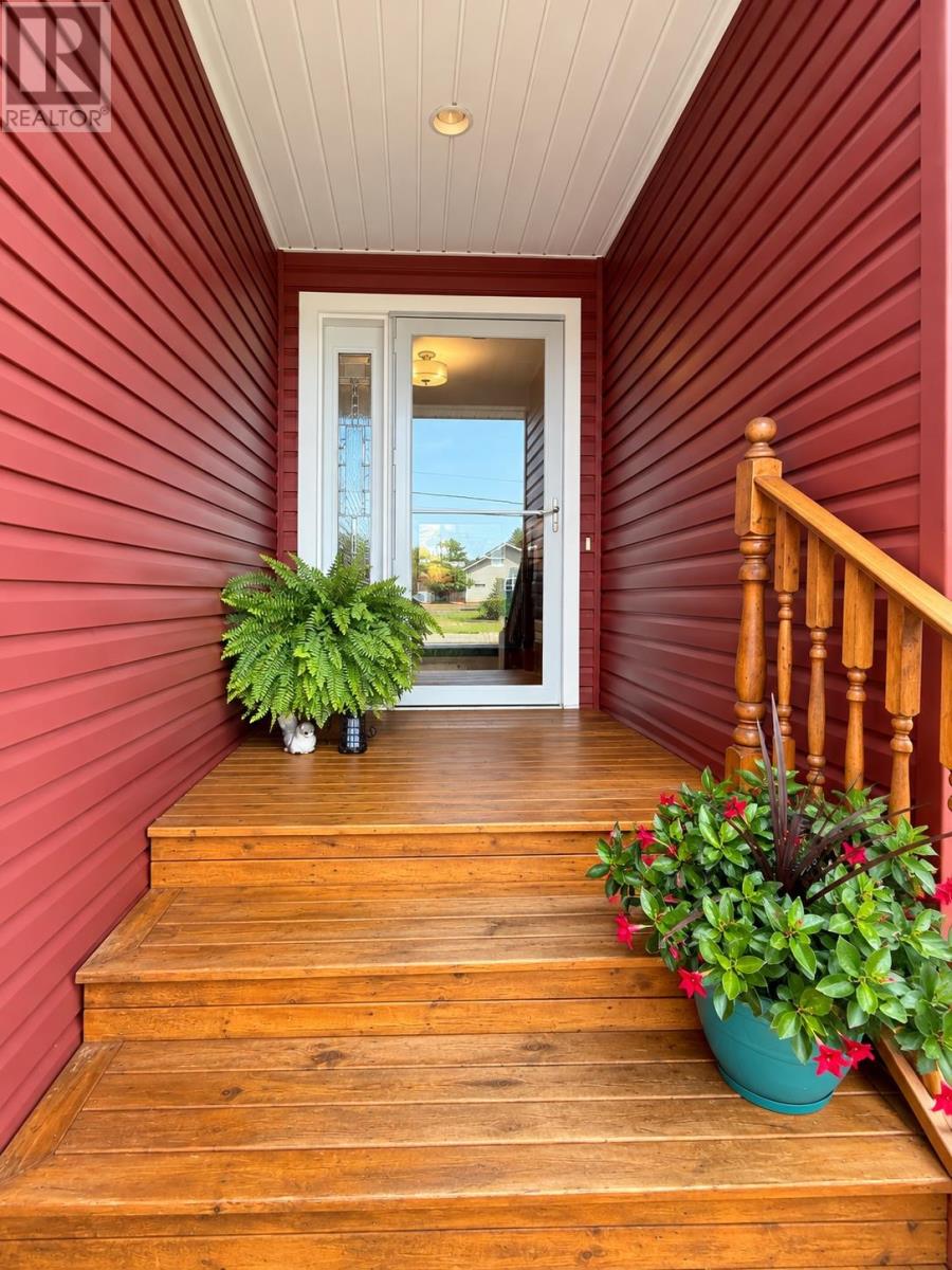 21 Hillside Meadows Drive, Cornwall, Prince Edward Island  C0A 1H4 - Photo 6 - 202624973