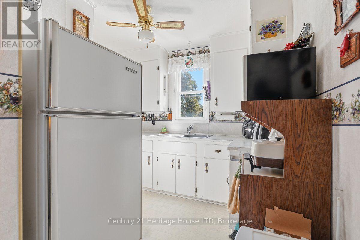26 Coventry Street, St. Catharines (E. Chester), Ontario L2R 2X7 - Photo 14 - X13854160
