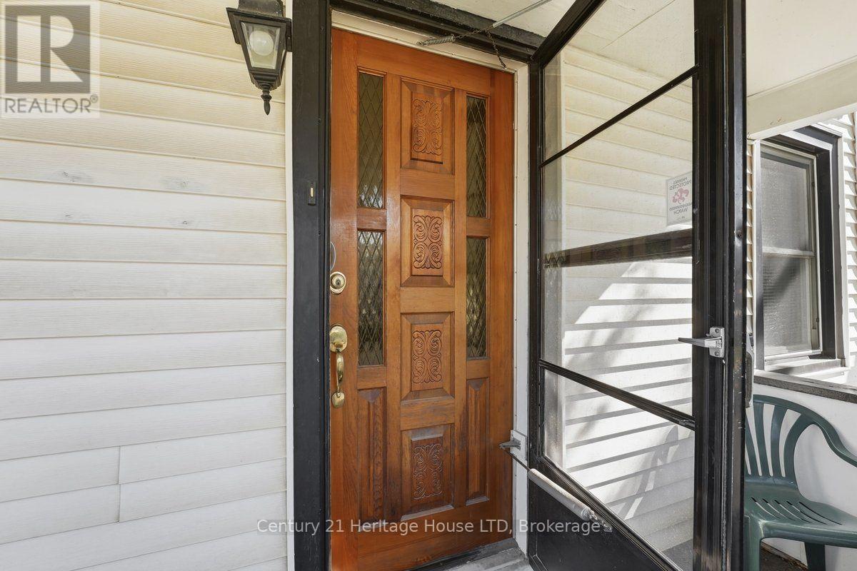 26 Coventry Street, St. Catharines (E. Chester), Ontario L2R 2X7 - Photo 4 - X13854160